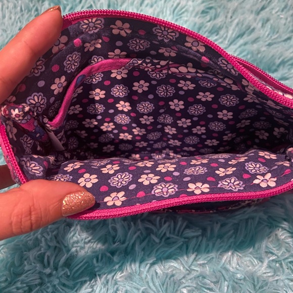 Vera Bradley Cross Body Pursw - Picture 3 of 6